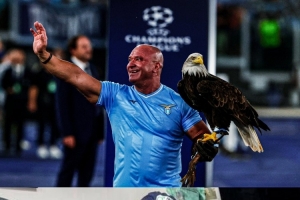 开云平台中国-拉齐奥“鹰”魂不散！前员工裸照门后爆猛料，俱乐部采取法律行动