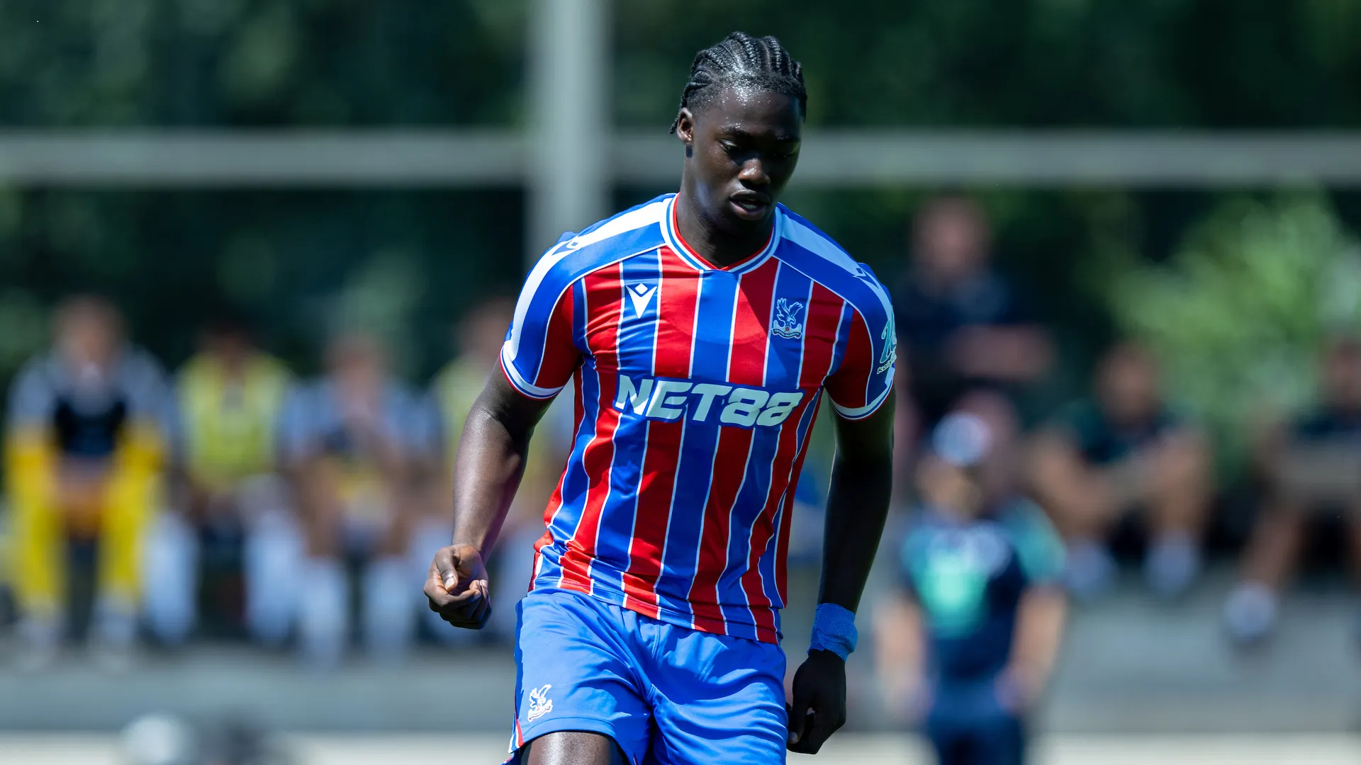 开云首页体验-官方：水晶宫与穆斯塔法续约至2028年并外租至德乙纽伦堡