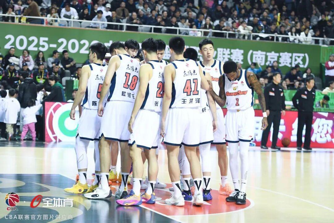 开云首页APP-防守制胜，广东87-71“双杀”南京